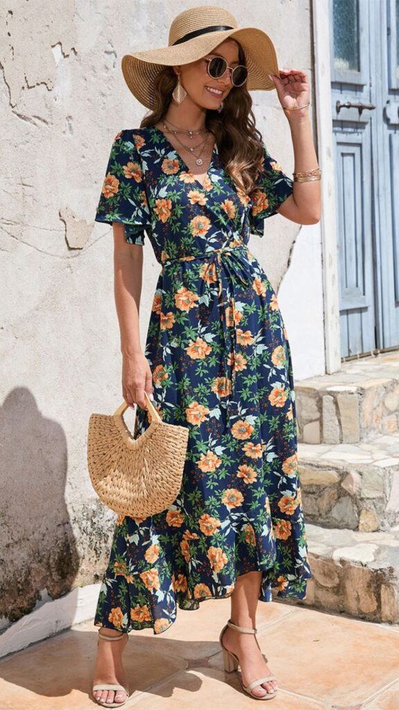 Boho Chic: Flowy Floral Acubi Maxi Dress